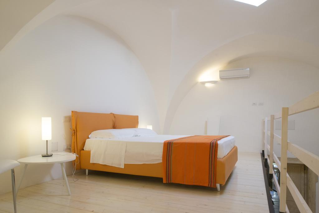 Bed and Breakfast Relais Carlo V - Palazzo Storico Галлиполи Номер фото